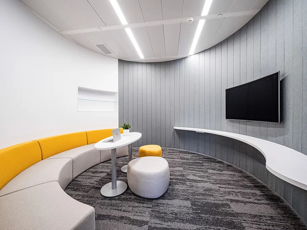 ���ڌ��֘��b�ް�������(chu��ng)�⹤�I(y��)�L�b����l(f��)�o���`��